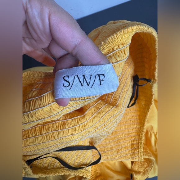 S/W/F Shirred Halterneck Maxi Dress in Yellow - Picture 5 of 9